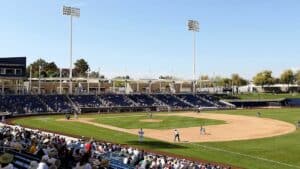 Texas vs Milwaukee market analysis Mar 19