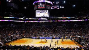 Oklahoma City vs Phoenix market analysis Apr 27