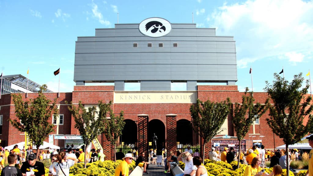 Iowa State vs Iowa market analysis Sep 12